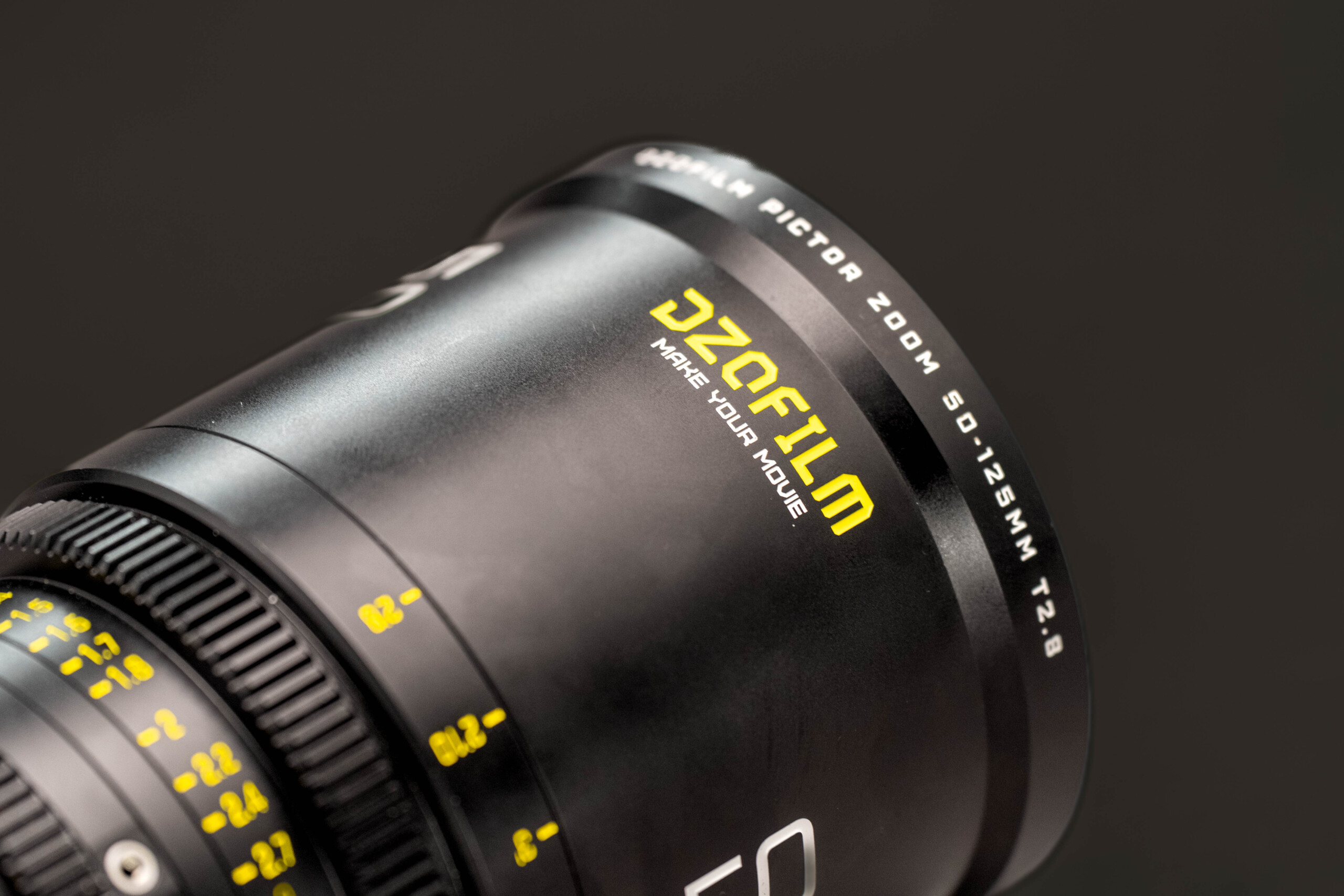 DZOFILM Pictor Zoom barrel branding detail