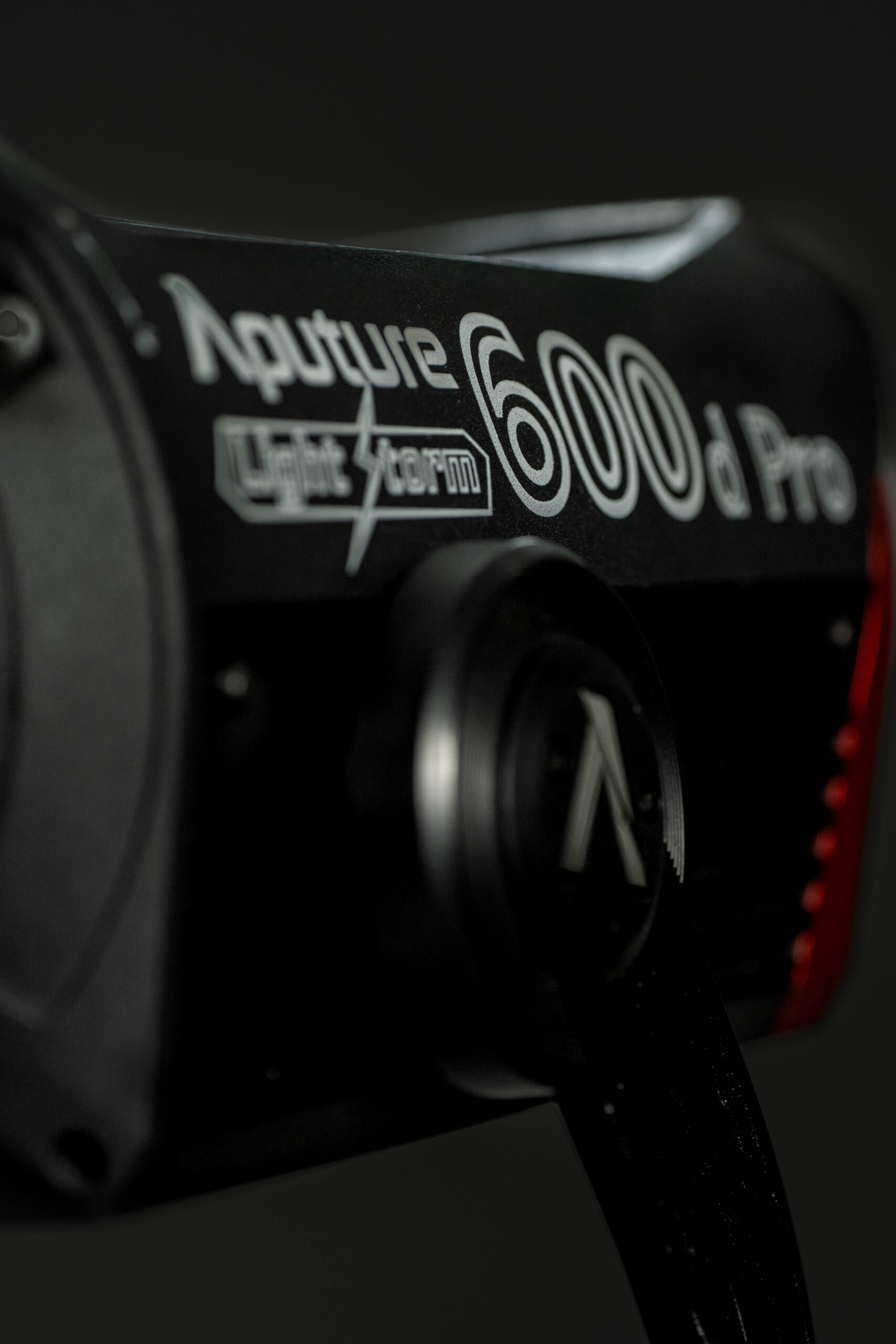 Aputure LS 600d Pro Rental | High-Output Daylight LED Light