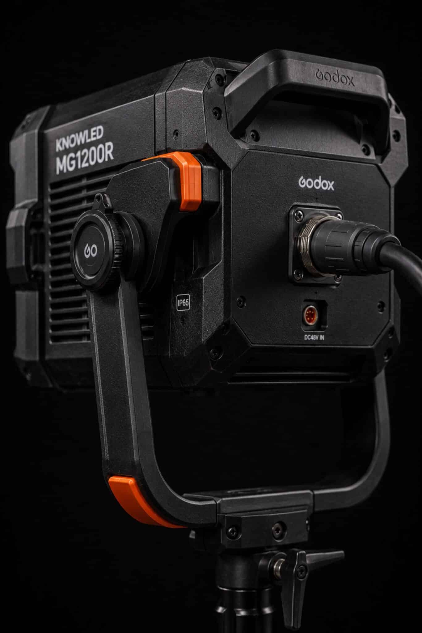 Godox 1200R yoke detail